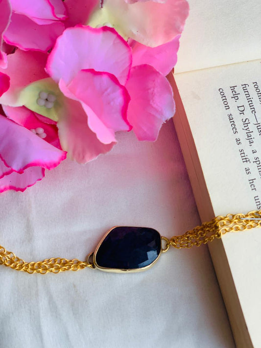 Sapphire Bracelet in brass metal with 18k gold plated