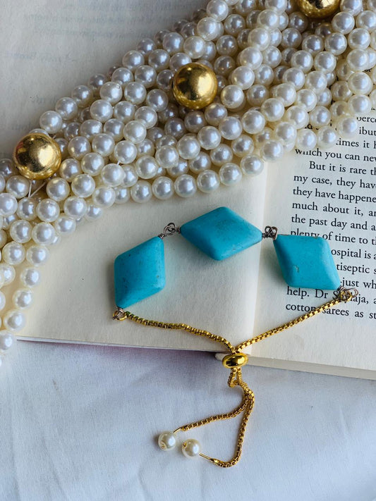 Shapes of Turquoise Bracelet in adjustable chain